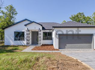 1703 W McNeal Dr, Citrus Springs, FL 34434