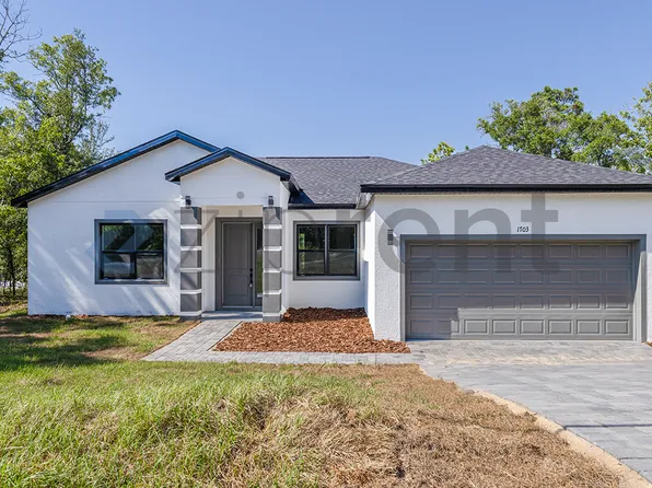 1703 W McNeal Dr, Citrus Springs, FL 34434