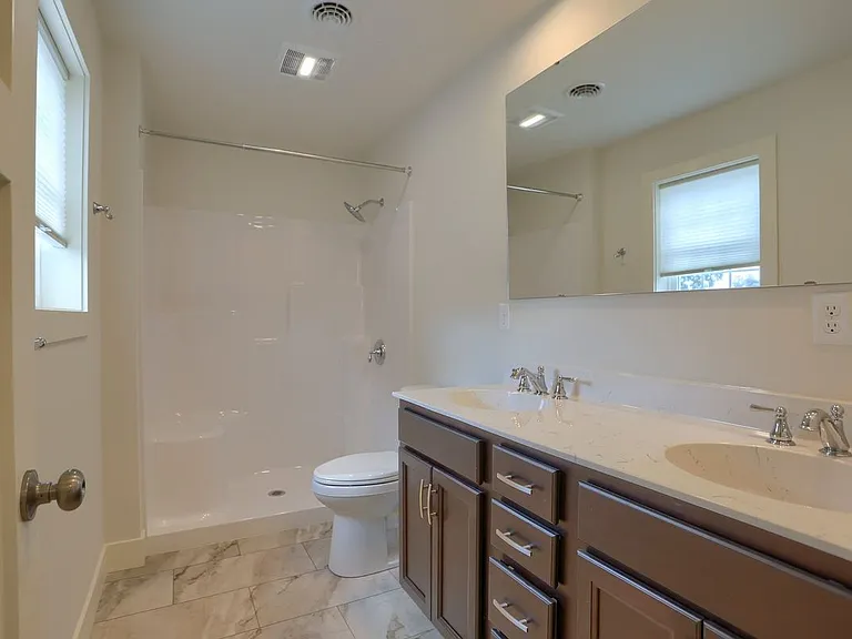 45 N Penn St — Photo 21