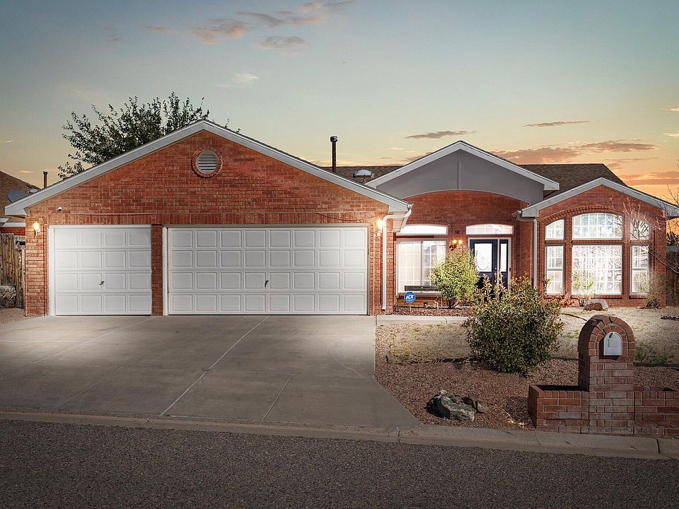 1st image of 14 Juniper Pl