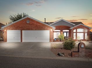14 Juniper Pl, Los Lunas, NM 87031