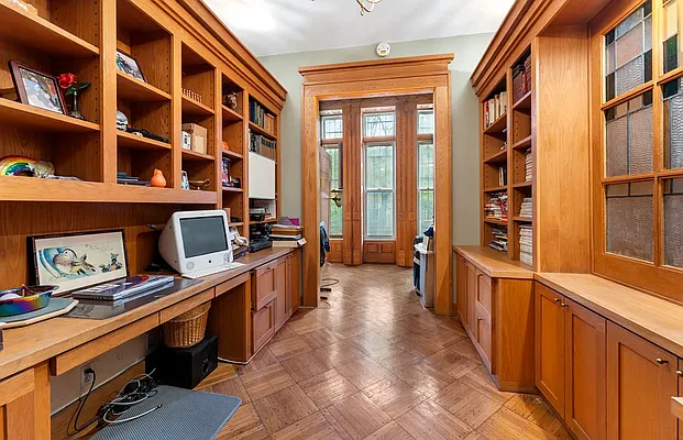 Rented by APT212 INC | media 36