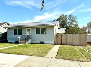 1012 7th Ave W, Williston, ND 58801