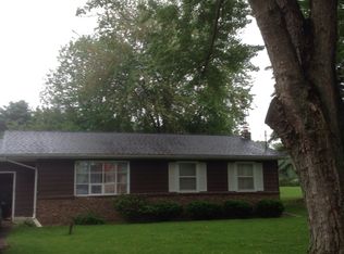 82413 Waldron Dr, Lawton, MI 49065