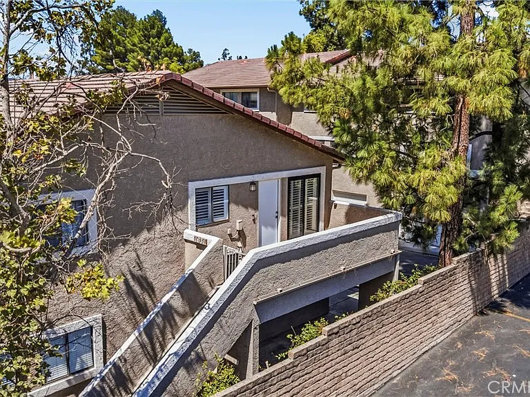 1631 Charterwood Ct — Photo 29
