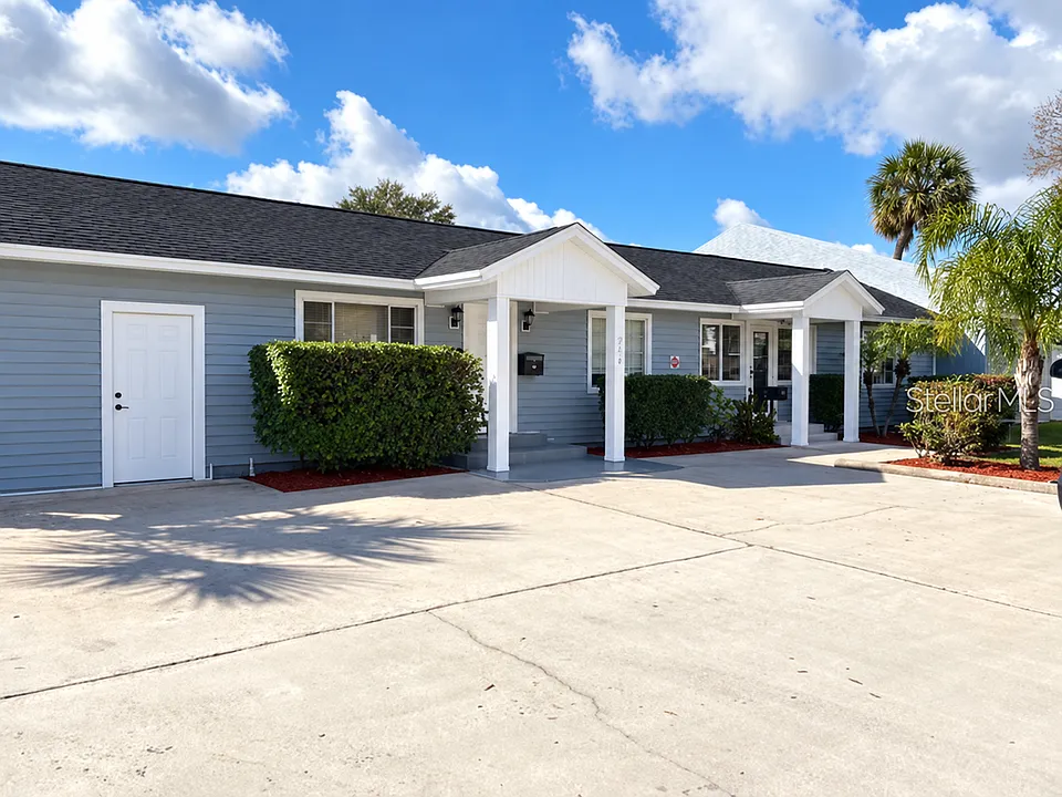 216 E Magnolia St #106