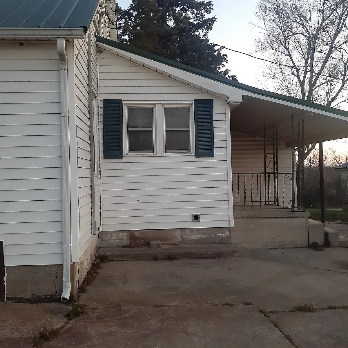 Back - Shelby Rd