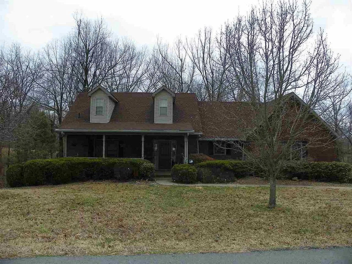 120 Riverview Dr photo 1