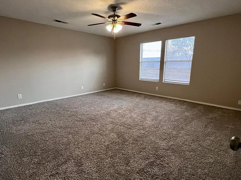 6432 Freemont Hills Loop NE — Photo 18