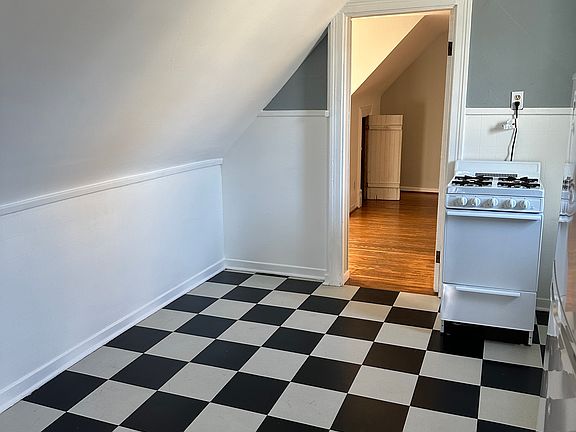 5th image of 750 Elmwood Ave APT 3