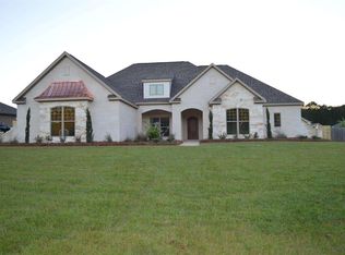 111 Hayley Dr, Enterprise, AL 36330