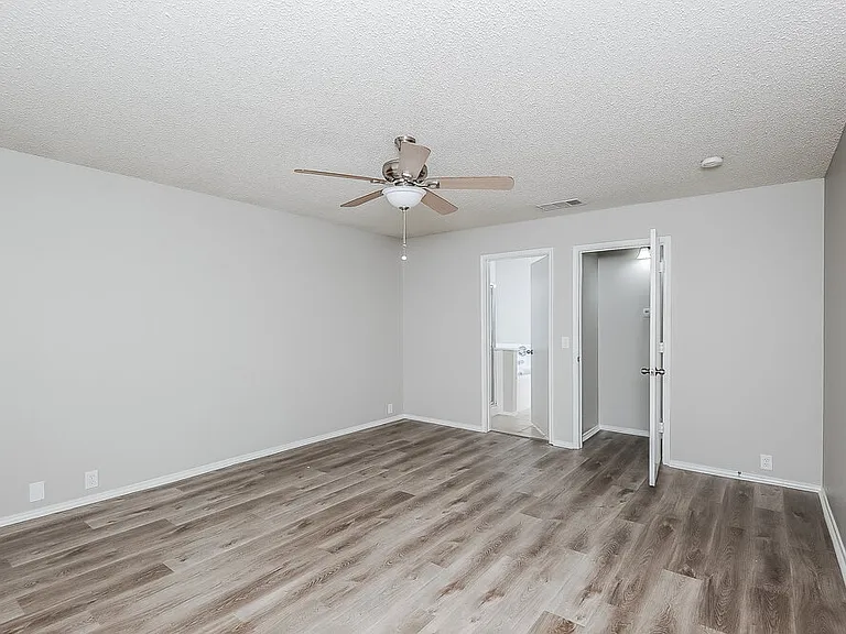 833 Lariat Dr — Photo 11