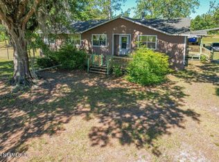 10101 Grover Ln, Glen Saint Mary, FL 32040