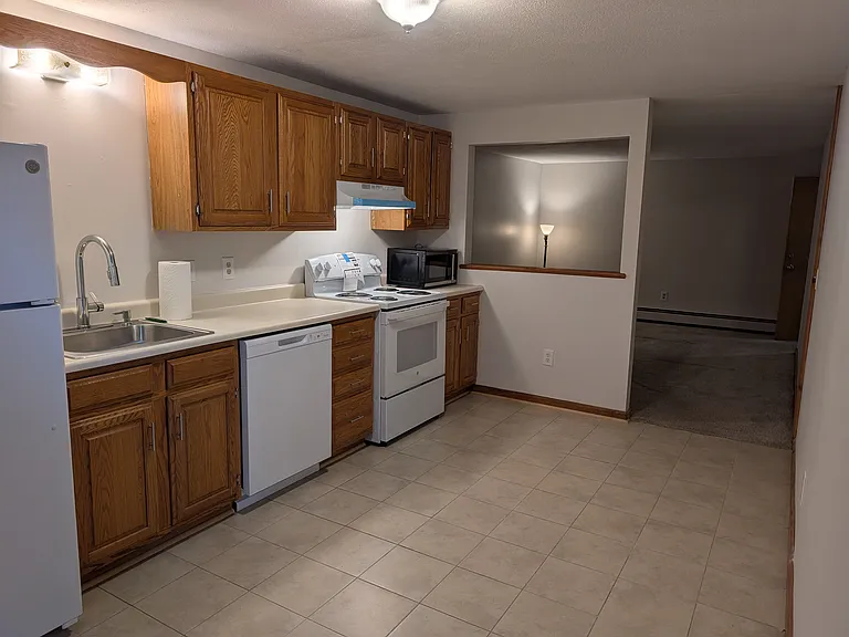 33 Garden Rd #B4 — Photo 1