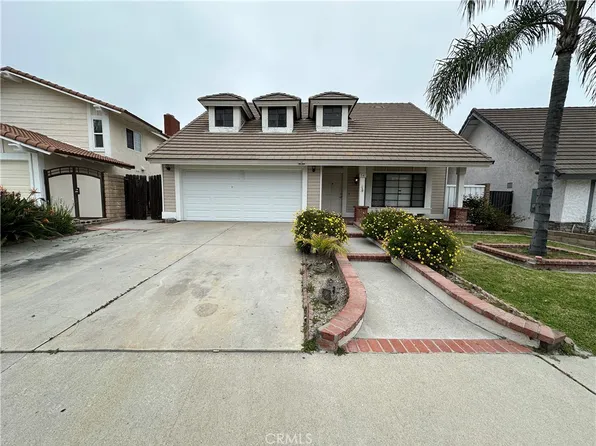 54 Meadow View Dr, Pomona, CA 91766