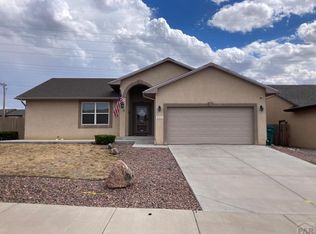 2212 Crestwood Ln, Pueblo, CO 81008