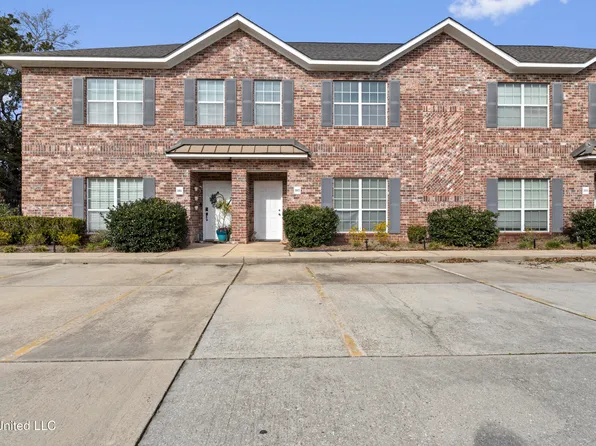 103 Armand Oaks, Ocean Springs, MS 39564