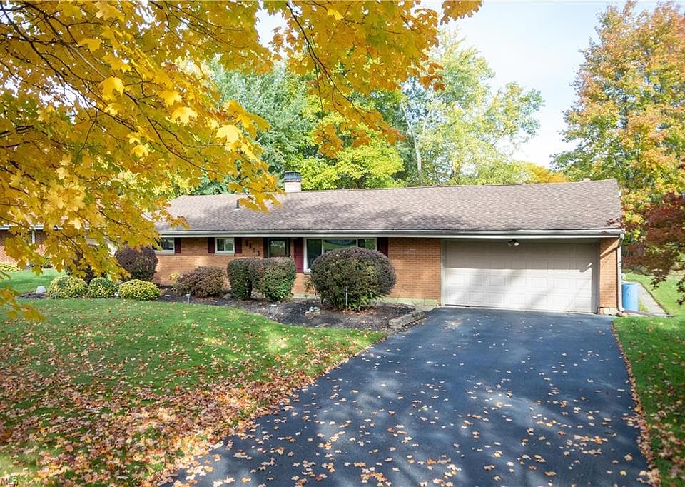 1st image of 1403 Roseland Dr