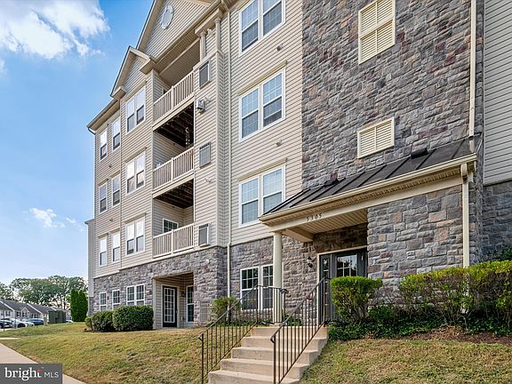 3rd image of 5305 Wyndholme Cir Unit 101