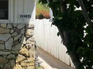 22427 1/2 Dolorosa St, Woodland Hills, CA 91367
