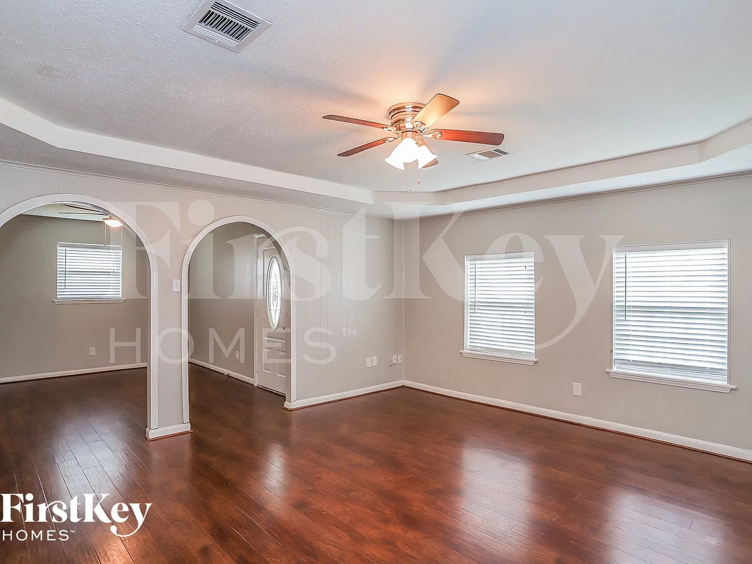 3 bed, 2.0 bath, 1405 sqft, $1,850 — Photo 4