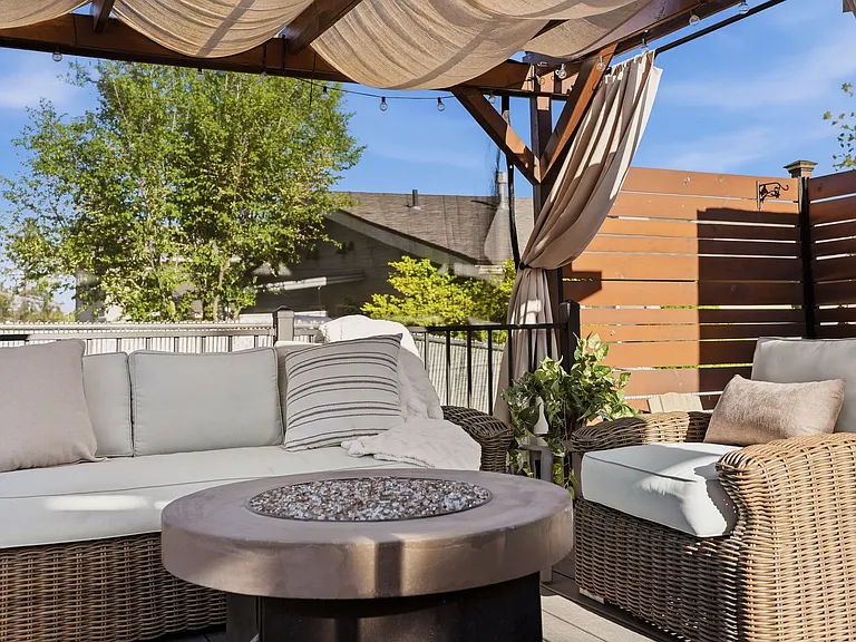 W Cora Ct — Photo 47