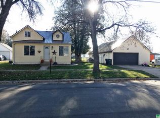 305 3rd Ave S, Hospers, IA 51238