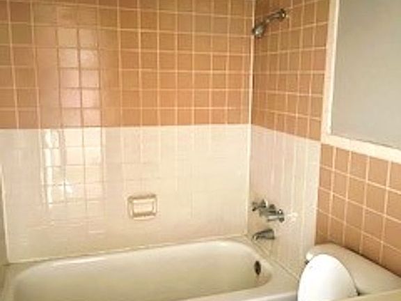 5th image of 309 S 3rd St #10