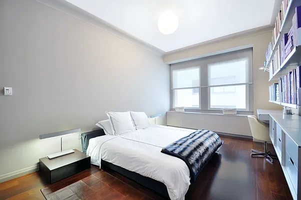 Rented by Compass | media 10