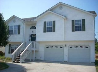 764 Colony Cir, Fort Oglethorpe, GA 30742