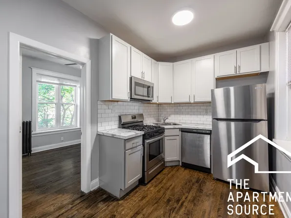 6257 N Lakewood Ave, Chicago, IL