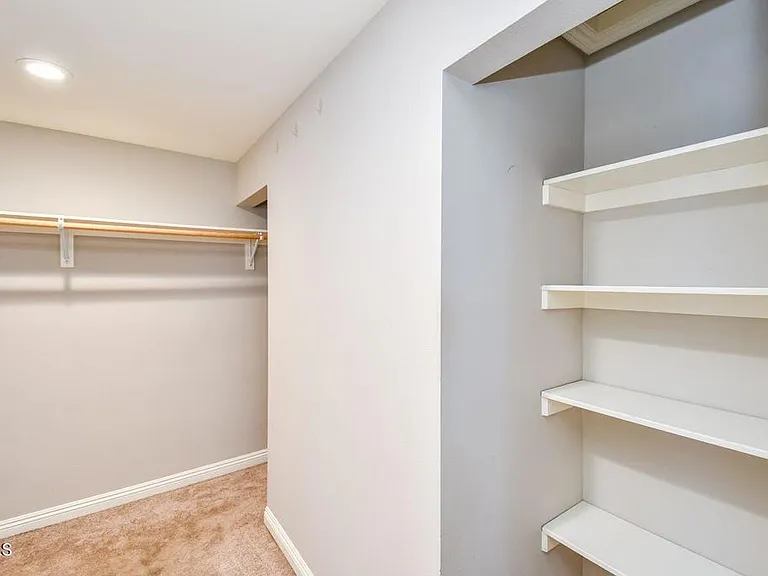 321 N Lima St — Photo 31