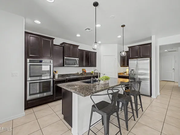 2513 W ARROYO Way, San Tan Valley, AZ 85144