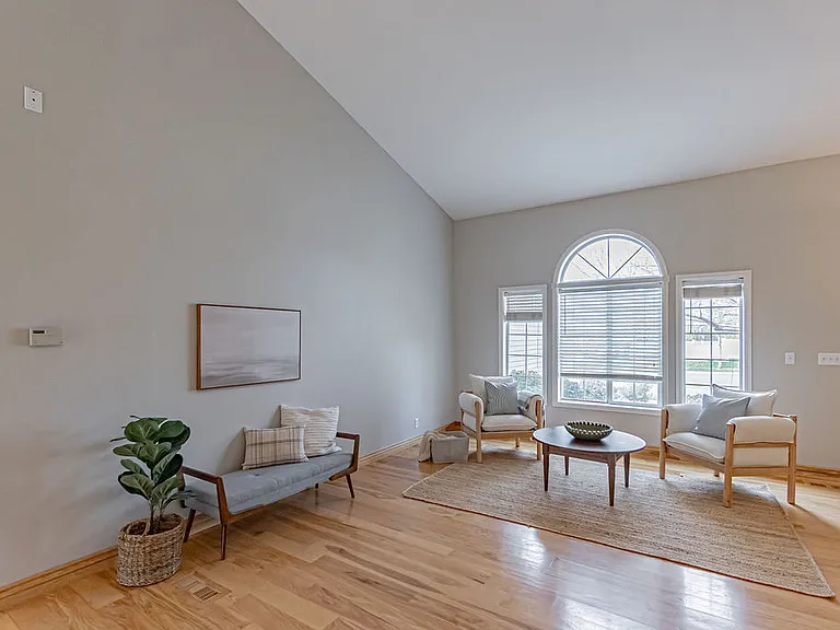 3915 Woodhaven Ln — Photo 16
