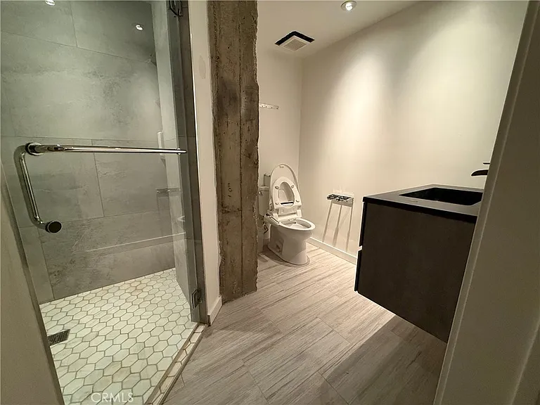 530 S Hewitt St #146 — Photo 14