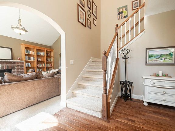 3rd image of 4120 S Blaikelee Ct