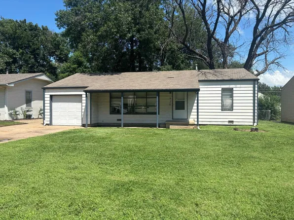 920 N Lakeview Dr, Derby, KS 67037