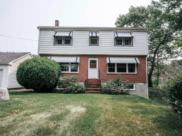 23 Penobscot Avenue, Howland, ME 04448