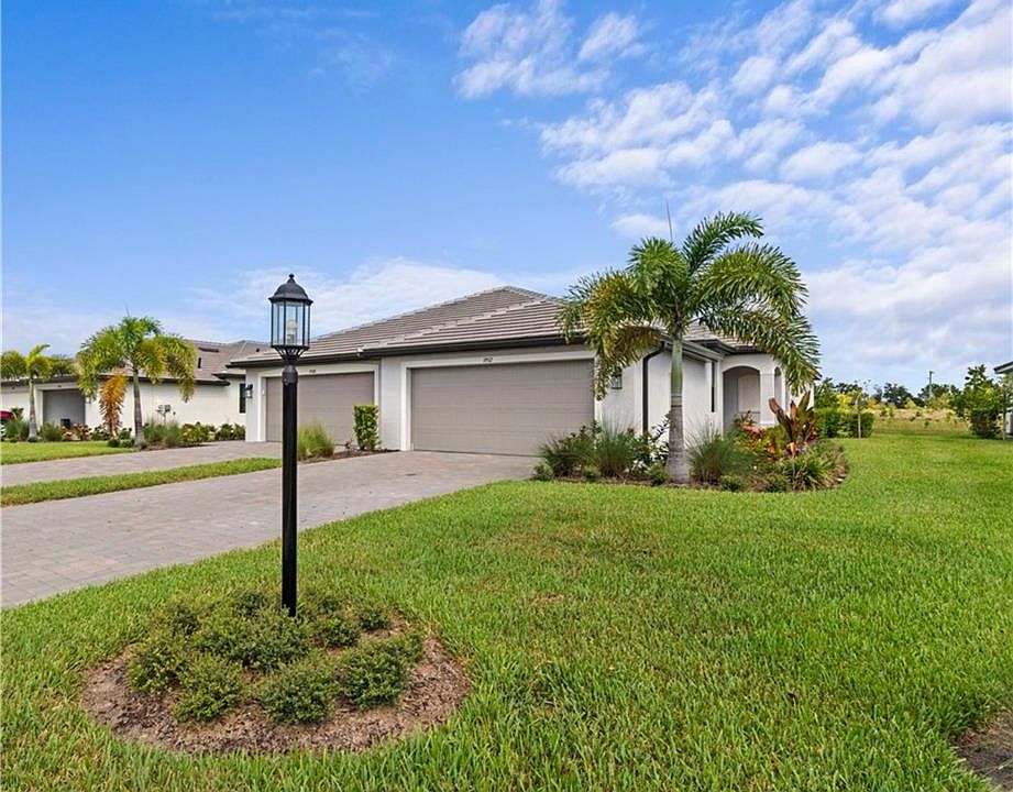 1st image of 19512 Hinkley DR