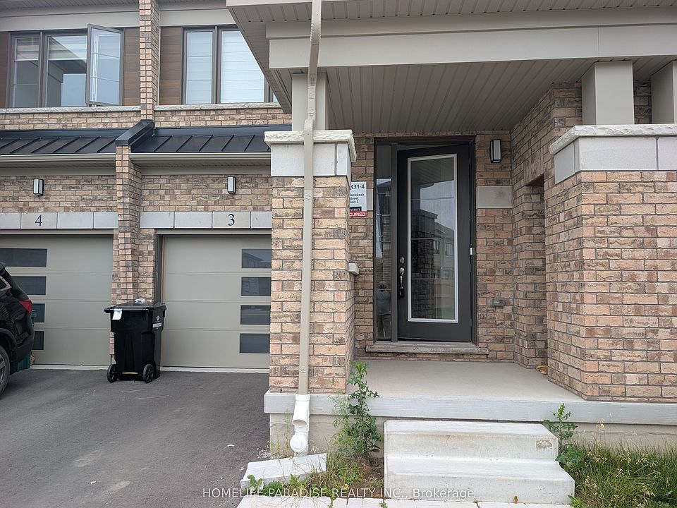 1st image of 15 Blacklock St E #3