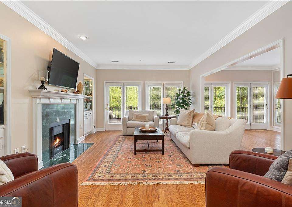 1st image of 28317 Plantation Dr NE