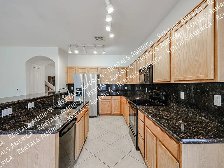 3481 E Vernon St — Photo 12