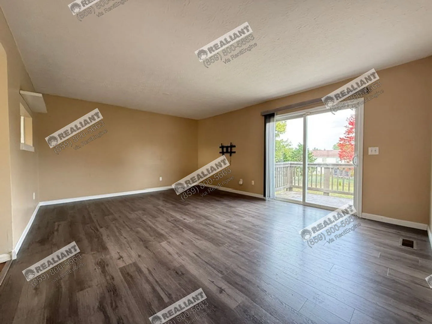 4 bed, 2.5 bath, $2,545 — Photo 4