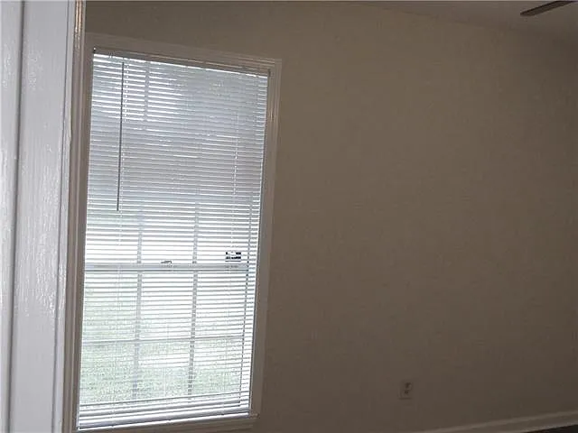 129 Fountain Dr — Photo 10