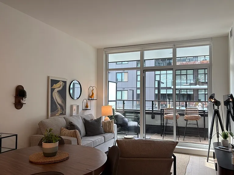 3409 Lakeshore Rd #301 — Photo 7