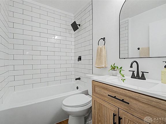 2nd image of 308 Chadwick Pl