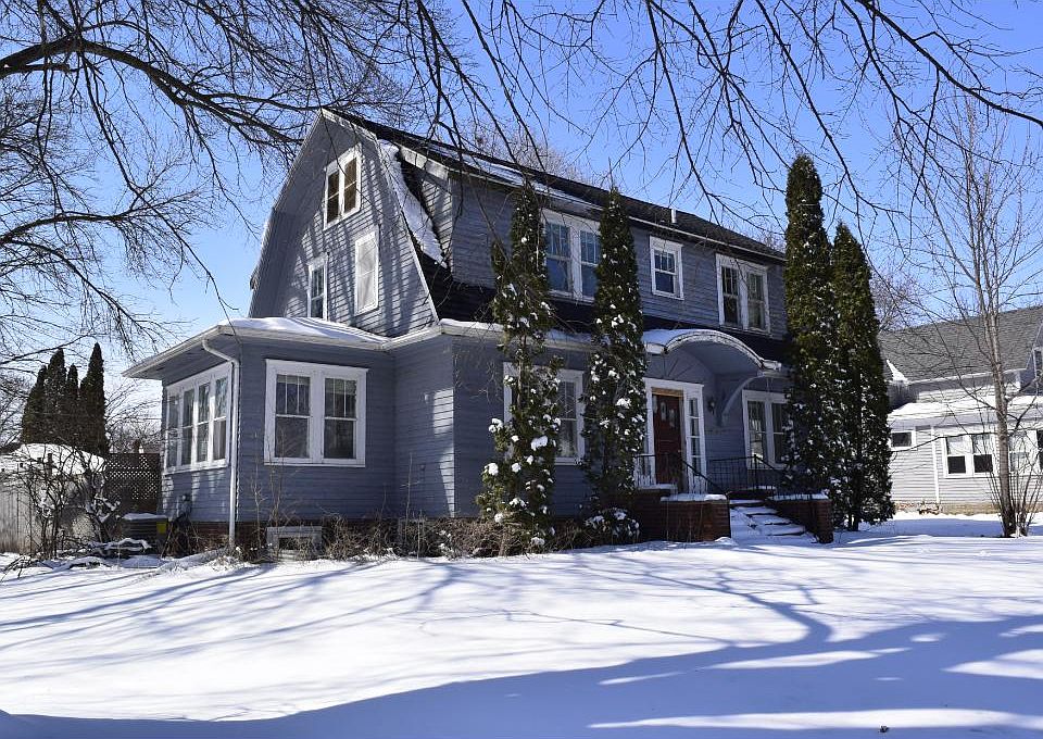 1st image of 808 1st Ave