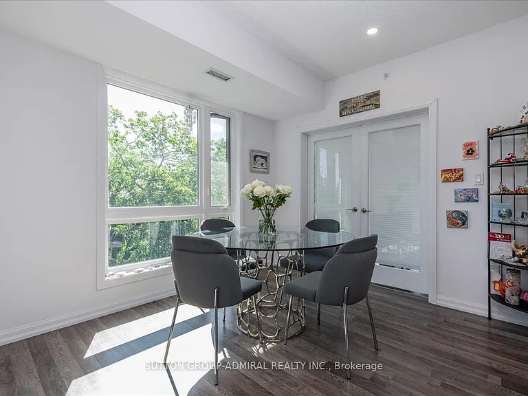 302 Essa Rd #418 — Photo 11