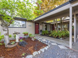 2710 Kalmia St, Eugene, OR 97404