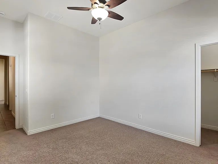 13637 S 175th Dr — Photo 25